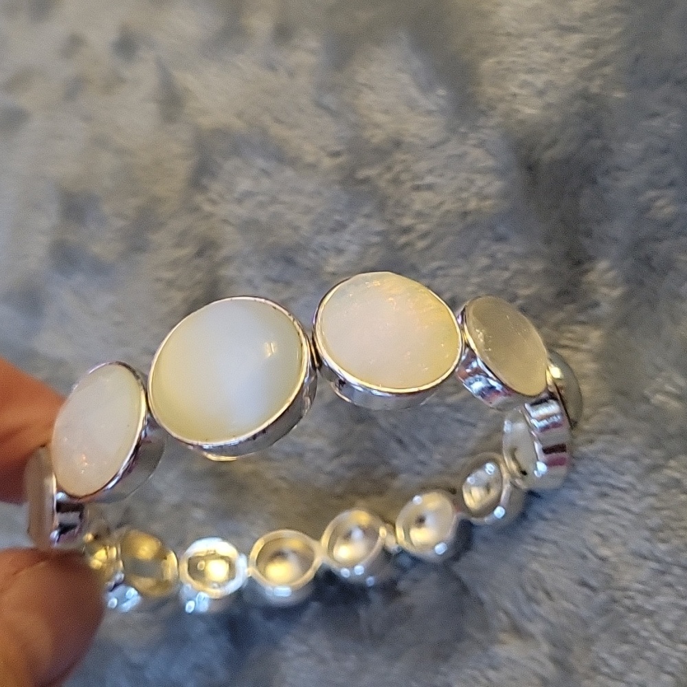 Silver bracelet white faceted stones  circles on top silver circles in Back EUC… - Picture 5 of 7